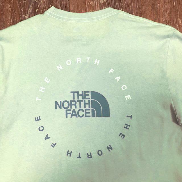 THE NORTH FACE(ザノースフェイス)の売切!ノースフェイス ハーフドームロゴ 半袖Tシャツ(L)緑 180902 メンズのトップス(Tシャツ/カットソー(半袖/袖なし))の商品写真