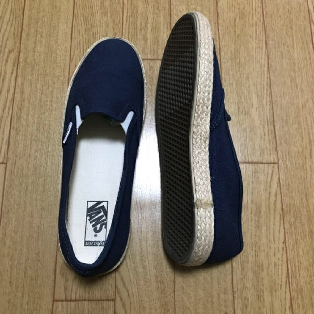 VANS(ヴァンズ)のVANS　24センチ レディースの靴/シューズ(スリッポン/モカシン)の商品写真