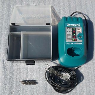 マキタ(Makita)のマキタ 充電器 7.2V(バッテリー/充電器)