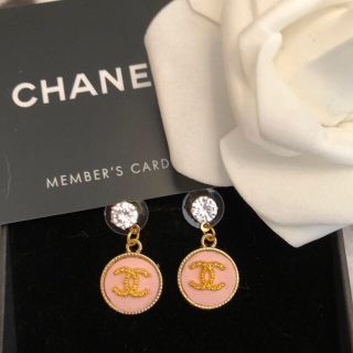 シャネル(CHANEL)のCHANELピアス未使用品♡ヘアークリップおまけ付き(ピアス)