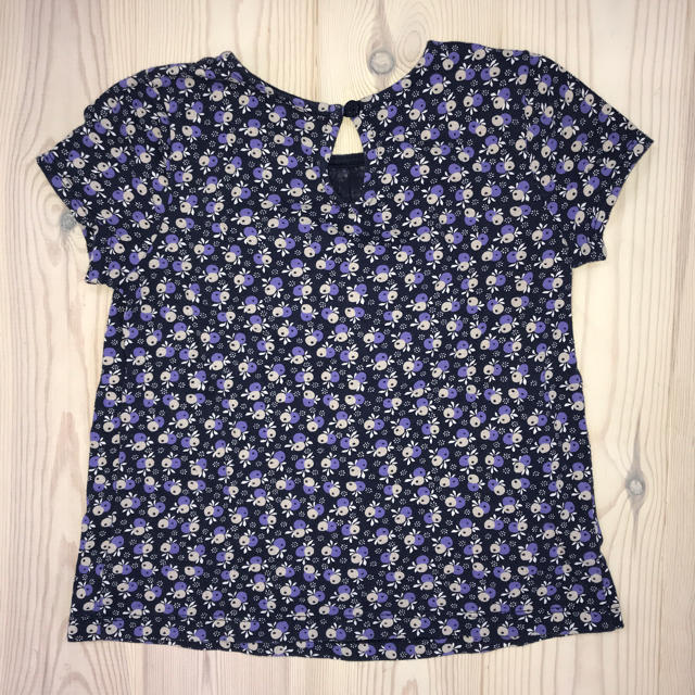 babyGAP(ベビーギャップ)のbabyGap 小花柄トップス キッズ/ベビー/マタニティのキッズ服女の子用(90cm~)(Tシャツ/カットソー)の商品写真