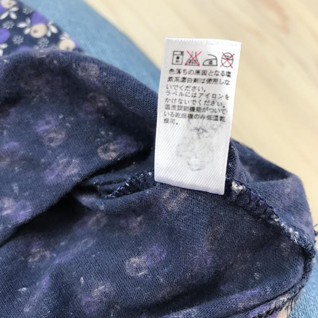 babyGAP(ベビーギャップ)のbabyGap 小花柄トップス キッズ/ベビー/マタニティのキッズ服女の子用(90cm~)(Tシャツ/カットソー)の商品写真