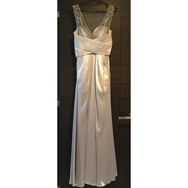 TADASHI SHOJI(タダシショウジ)のyuaaさまCOCONI  シルバー ビジュ ドレス レディースのフォーマル/ドレス(ロングドレス)の商品写真