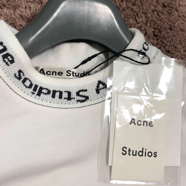 ACNE(アクネ)のアクネ Tシャツ メンズのトップス(Tシャツ/カットソー(半袖/袖なし))の商品写真