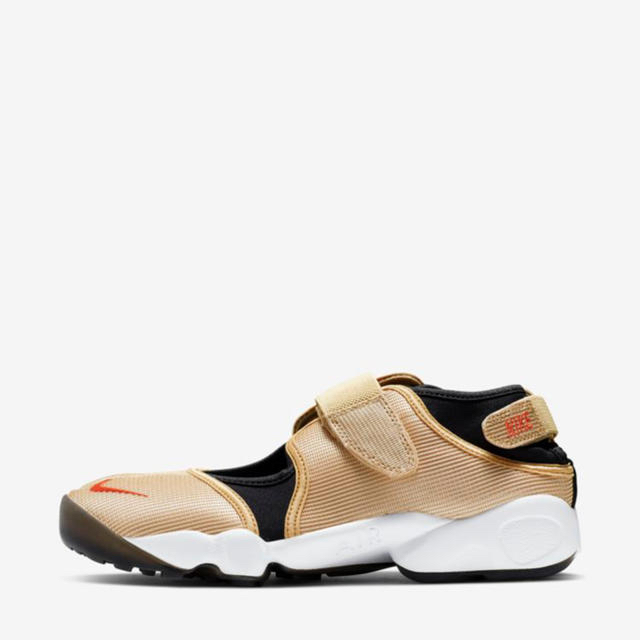 NIKE(ナイキ)のNIKE ナイキ AIR RIFT エアリフトサンダル 25 ゴールド レディースの靴/シューズ(スニーカー)の商品写真