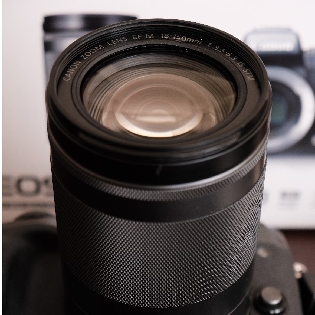 Canon EOS M5 EF-M 18-150IS STM の通販 by ヒロ's shop｜キヤノンならラクマ - Canon ミラーレス一眼 好評日本製