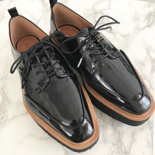 ザラ(ZARA)の【極美品】ローファー(ローファー/革靴)