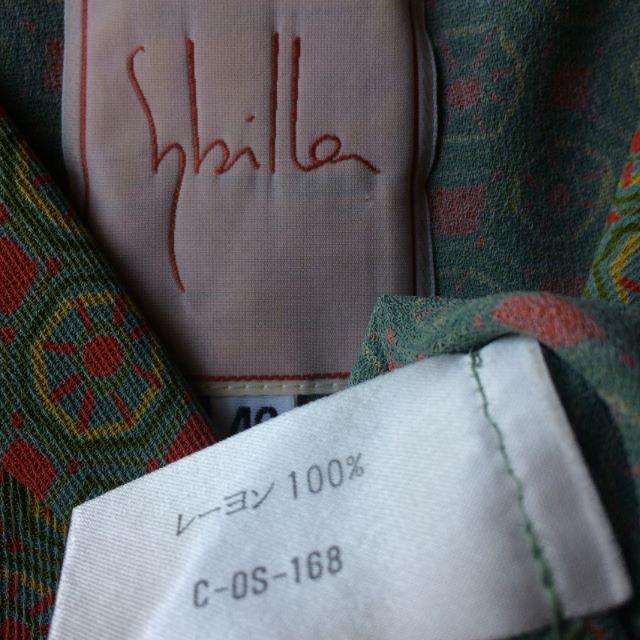 Sybilla(シビラ)の♥再再度、値下げしました♥シビラ　　オリエンタル柄ブラウス レディースのトップス(シャツ/ブラウス(長袖/七分))の商品写真