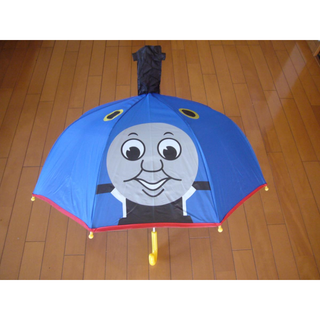 ●子供用耳付き傘・きかんしゃトーマス・雨の日が楽しくなりそう・新品・未使用(傘)