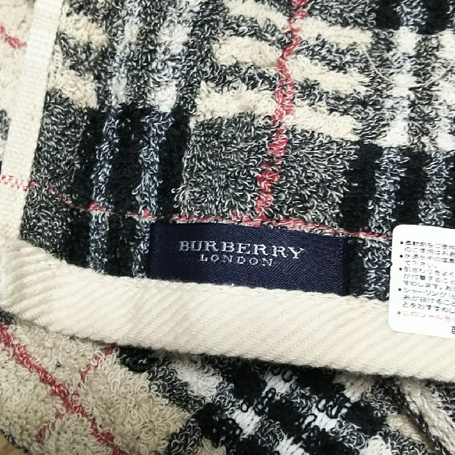 BURBERRY(バーバリー)のバーバリー  フェースタオル(2枚) インテリア/住まい/日用品の日用品/生活雑貨/旅行(タオル/バス用品)の商品写真