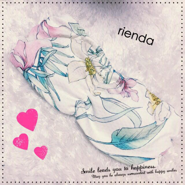 rienda(リエンダ)のrienda♡リゾートフラワーブラトップ レディースのトップス(ベアトップ/チューブトップ)の商品写真