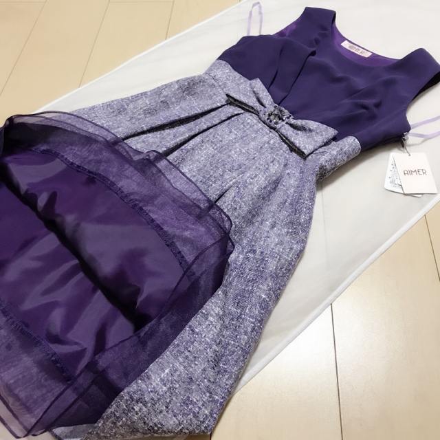 限定SALE大人気 AIMER ワンピースの通販 by ☆HOME☆ 's shop｜エメならラクマ - AIMER ドレス 2023得価