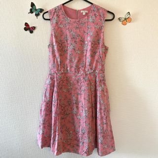 ギャップ(GAP)のGAP ピンクの花柄 ワンピース (ひざ丈ワンピース)