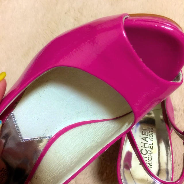 Michael Kors(マイケルコース)のウェッジソール ピンク  レディースの靴/シューズ(サンダル)の商品写真
