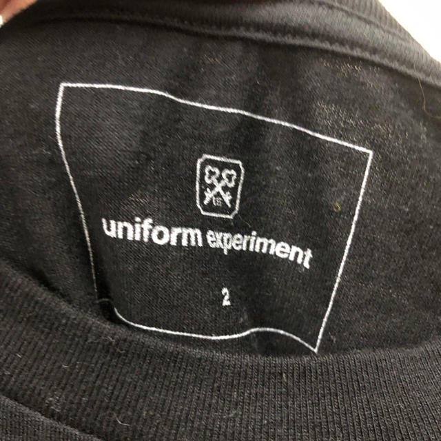 uniform experiment(ユニフォームエクスペリメント)のuniform experiment ウェイブロゴTシャツ soph 藤原ヒロシ メンズのトップス(Tシャツ/カットソー(半袖/袖なし))の商品写真