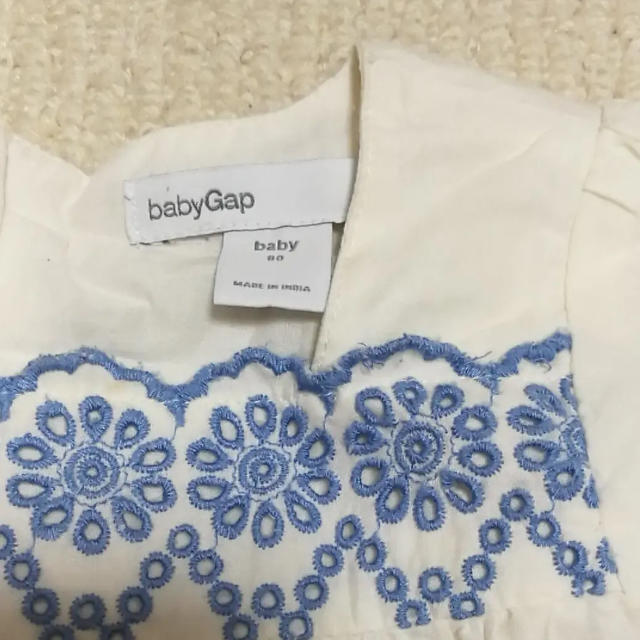 babyGAP(ベビーギャップ)のBaby gap トップス 80 キッズ/ベビー/マタニティのベビー服(~85cm)(シャツ/カットソー)の商品写真