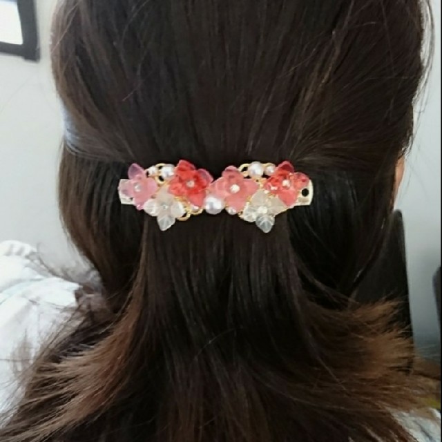 アジサイのフェミニンバレッタ（ピンク） ハンドメイドのアクセサリー(ヘアアクセサリー)の商品写真