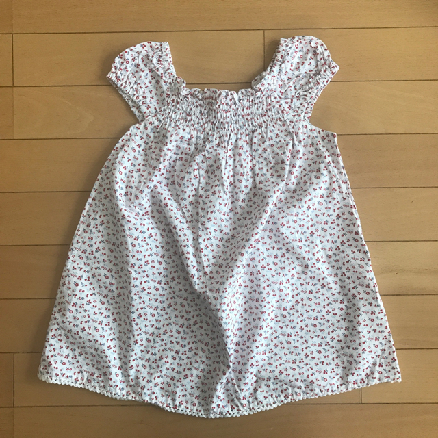 GU(ジーユー)の花柄、ドット スキニー、ノースリーブ☆140 キッズ/ベビー/マタニティのキッズ服女の子用(90cm~)(パンツ/スパッツ)の商品写真