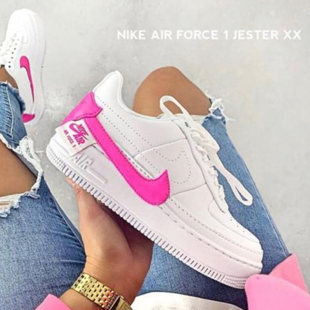 NIKE(ナイキ)のNIKE WMNS AIR FORCE 1 JESTER XX 23cm レディースの靴/シューズ(スニーカー)の商品写真