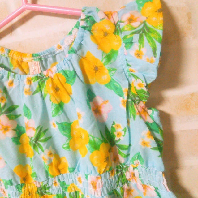 キッズ ワンピース キッズ/ベビー/マタニティのキッズ服女の子用(90cm~)(ワンピース)の商品写真