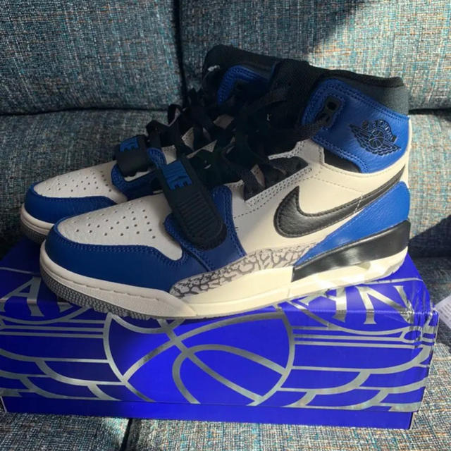 NIKE AIR JORDAN LEGACY 312“Storm Blue” メンズの靴/シューズ(スニーカー)の商品写真