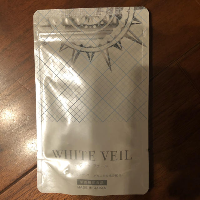 ホワイトヴェール WHITE VEIL  コスメ/美容のボディケア(日焼け止め/サンオイル)の商品写真