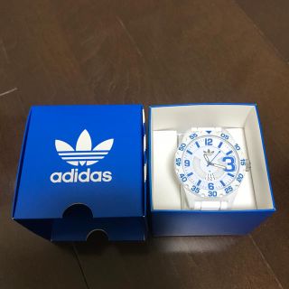 アディダス(adidas)のアディダス 時計 白(腕時計(アナログ))