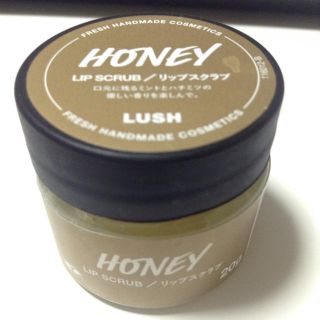 ラッシュ(LUSH)のLUSH ミツバチ〈リップスクラブ〉(リップケア/リップクリーム)