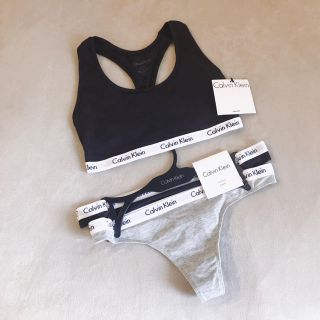 カルバンクライン(Calvin Klein)のCalvin Klein【新品】ブラトップ、Tバック2枚 3点セット(ブラ&ショーツセット)