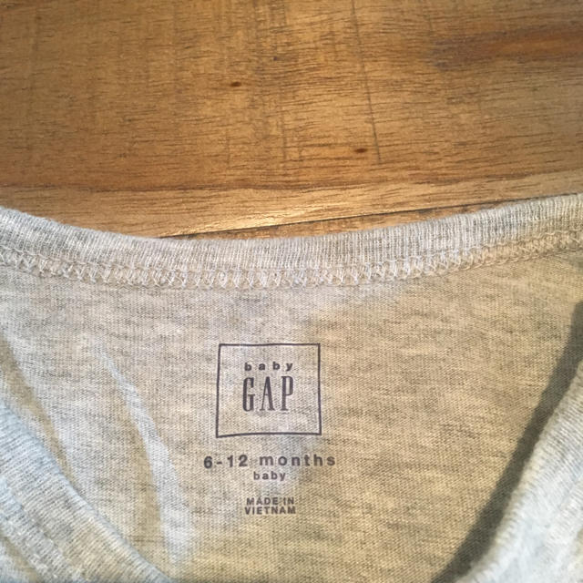 GAP(ギャップ)のGAP サイズ70 キッズ/ベビー/マタニティのベビー服(~85cm)(ロンパース)の商品写真