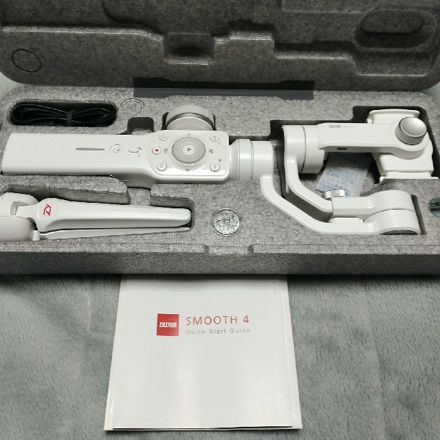 Zhiyun Smooth 4 3軸ジンバル電動スタビライザー ホワイト 白