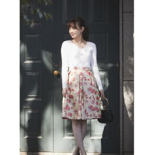 トッコ(tocco)の⭐︎新品 トッコクローゼット tocco ジャガード スカート 花柄 イエロー(ひざ丈スカート)