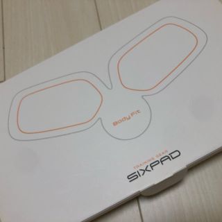 シックスパッド(SIXPAD)のSIXPAD Body Fit 中古(トレーニング用品)