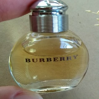 バーバリー(BURBERRY)のBURBERRY　WOMAN　ミニ香水(香水(女性用))