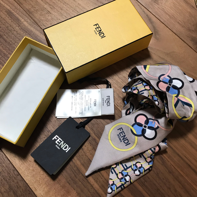 FENDI ラッピー