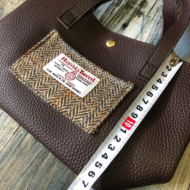 Harris Tweed(ハリスツイード)の新品 ハリスツイード レザー トートバッグ ポーチ 茶色 お弁当 小物 通勤  レディースのバッグ(トートバッグ)の商品写真