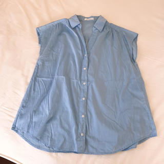 テチチ(Techichi)のブルー シャツ 未使用品(シャツ/ブラウス(半袖/袖なし))