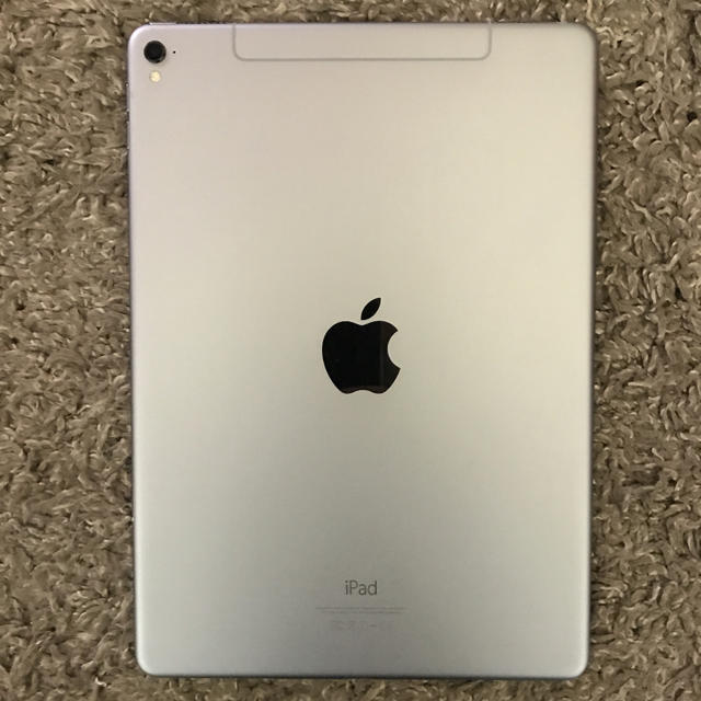 iPad(アイパッド)のiPad Pro 9.7 Wi-Fi+cellular 128GB  スマホ/家電/カメラのPC/タブレット(タブレット)の商品写真