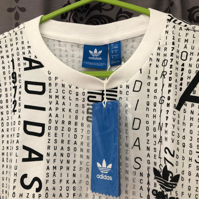 adidas(アディダス)のadidas tシャツ メンズのトップス(Tシャツ/カットソー(半袖/袖なし))の商品写真