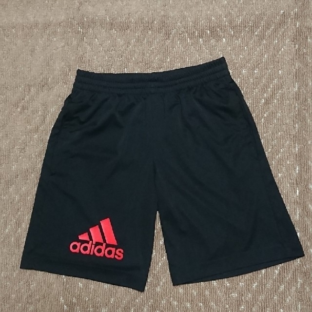 adidas(アディダス)のadidas  上下セット 150 キッズ/ベビー/マタニティのキッズ服男の子用(90cm~)(その他)の商品写真