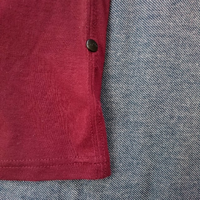 moussy(マウジー)のmoussy アンダーバーマウジー Tシャツ 半袖 ワインレッド サイズ1 レディースのトップス(Tシャツ(半袖/袖なし))の商品写真