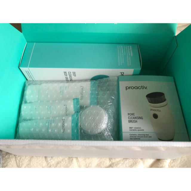 proactiv(プロアクティブ)の【新品・未使用】プロアクティブ サンプルセット コスメ/美容のキット/セット(サンプル/トライアルキット)の商品写真