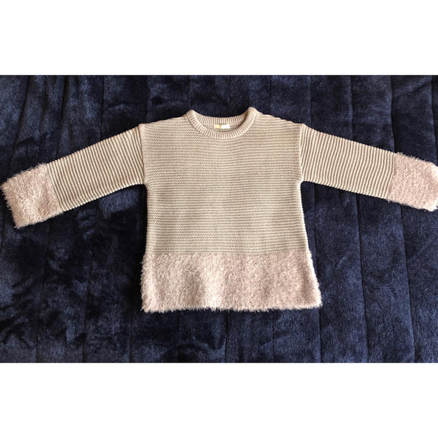 GU(ジーユー)の新品✨ GU ガールズ フェザーコンビセーター 110cm キッズ/ベビー/マタニティのキッズ服女の子用(90cm~)(ニット)の商品写真