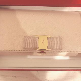 フェラガモ(Ferragamo)のフェラガモ 財布 ピンク(財布)