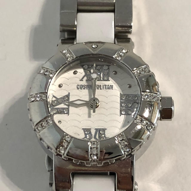 【新品同様】オシャレ腕時計  ホワイトシルバー   ステンレス  レディース レディースのファッション小物(腕時計)の商品写真