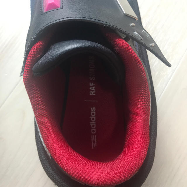 RAF SIMONS(ラフシモンズ)のRAF SIMONS ✖️adidas コラボ スニーカー メンズの靴/シューズ(スニーカー)の商品写真