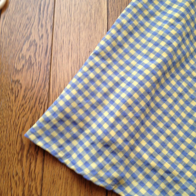 ISBIT(アイズビット)のISBITの青×黄チェック レディースのスカート(ミニスカート)の商品写真