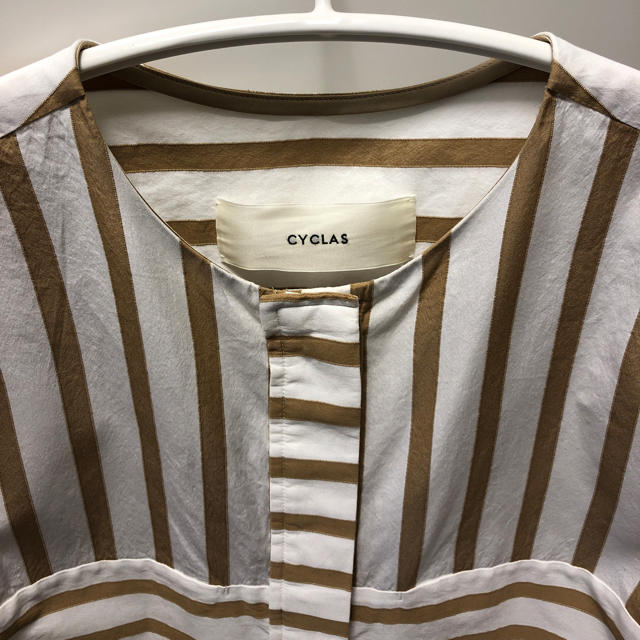 再×14入荷 CYCLAS シクラス 定番シャツ ベージュ×ホワイト サイズ36