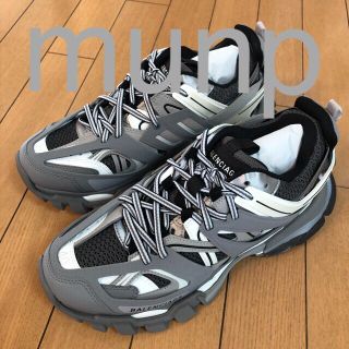 バレンシアガ(BALENCIAGA)のBalenciaga track 40 バレンシアガ トラック(スニーカー)