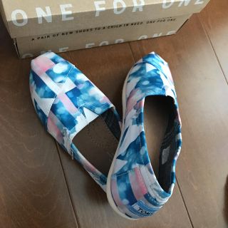 トムズ(TOMS)のTOMS☆スリッポン新品  23センチ(スニーカー)